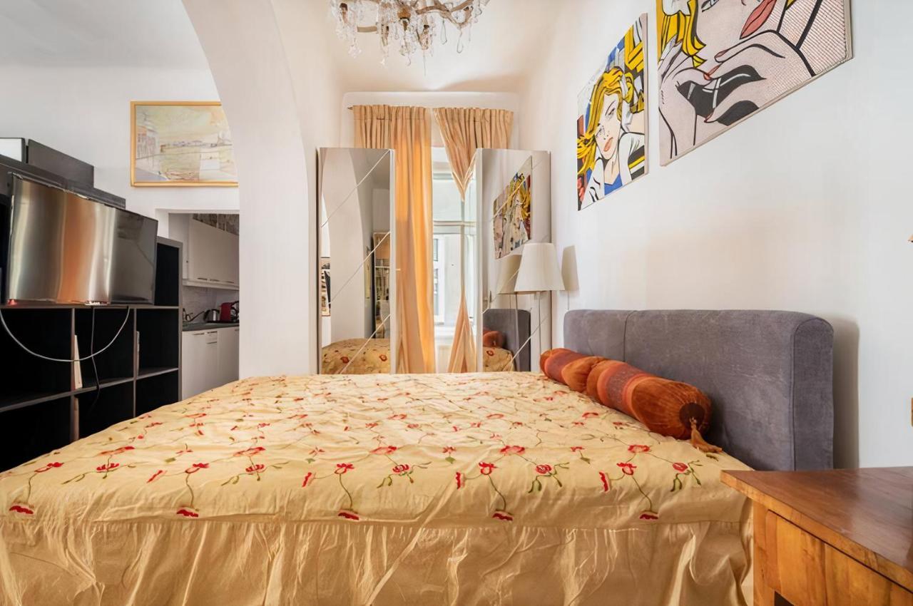 Апартаменты Imperial Gem . Flamboyant Studio . Heart Of Вена Экстерьер фото